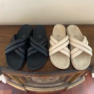 Old Navy Sandals 2 pairs